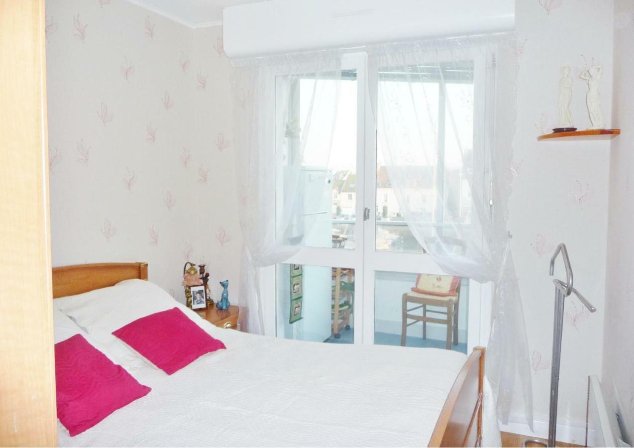 Cap Horn Ensoleille Face Port Apartment Курсел-сюр-Мер Екстериор снимка